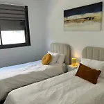 Prázdninový dům Chulera Townhouse Sea Views