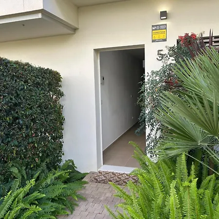 Дом отдыха Chulera Townhouse Sea Views *