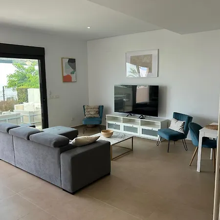 Chulera Townhouse Sea Views Манилва